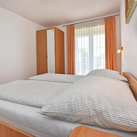 House Tomic For Max 22 Persons Maj 3* Poreč
