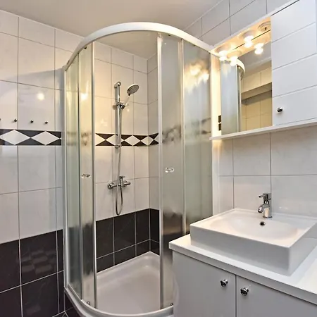 House Tomic For Max 22 Persons Maj Penzion 3*