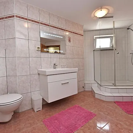Penzion House Tomic For Max 22 Persons Maj Poreč