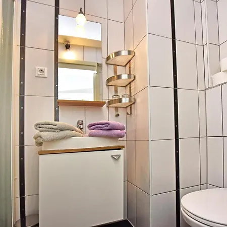 House Tomic For Max 22 Persons Maj 3* Porec