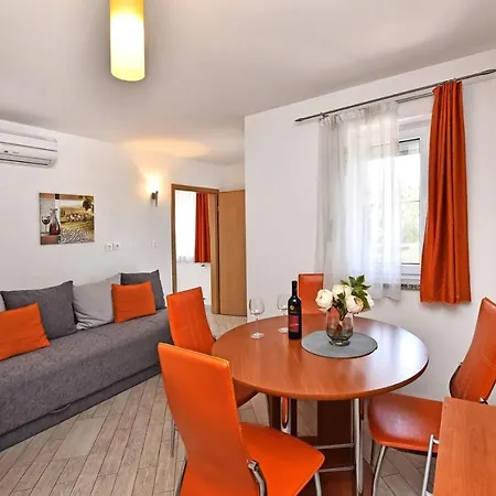 House Tomic For Max 22 Persons Maj Konukevi 3*