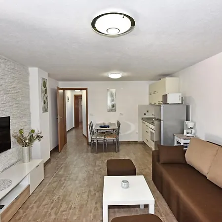 House Tomic For Max 22 Persons Maj Konukevi Poreč