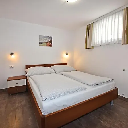 House Tomic For Max 22 Persons Maj 3*